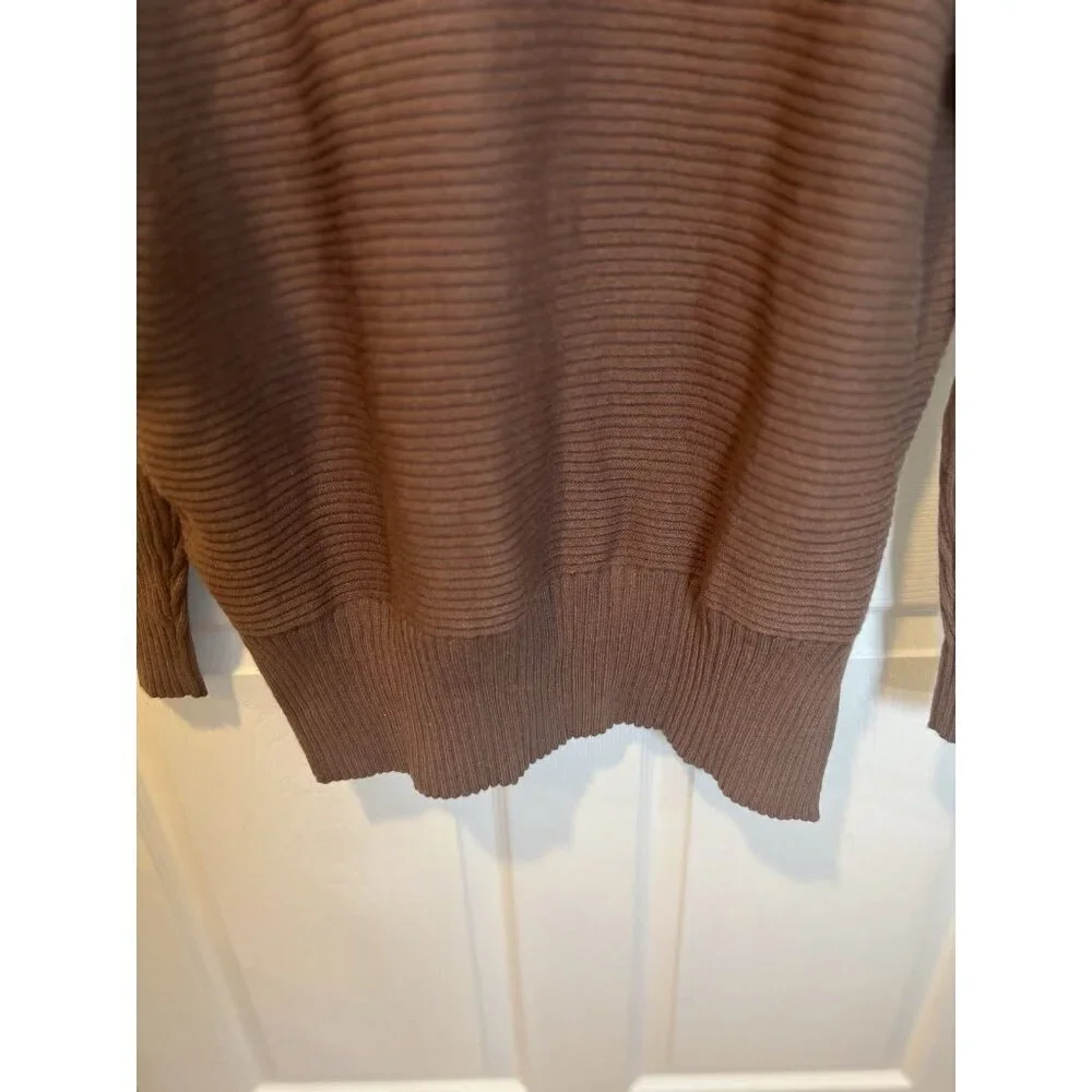 Women's Turtleneck Brown Sweater Medium Ribbed Knit Pullover Oversized Casual